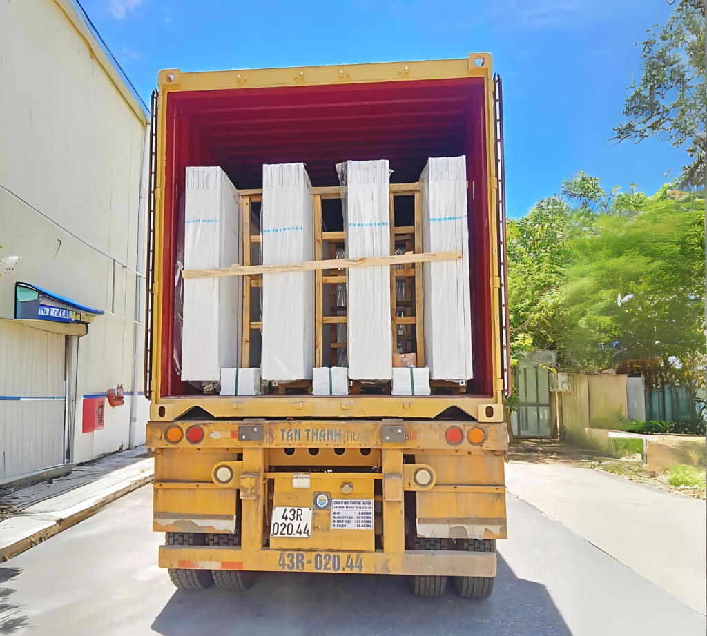 Slabs in shipping container capacity